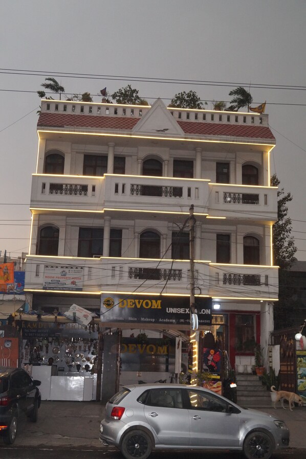 Front of property - White Elephant (Noida)