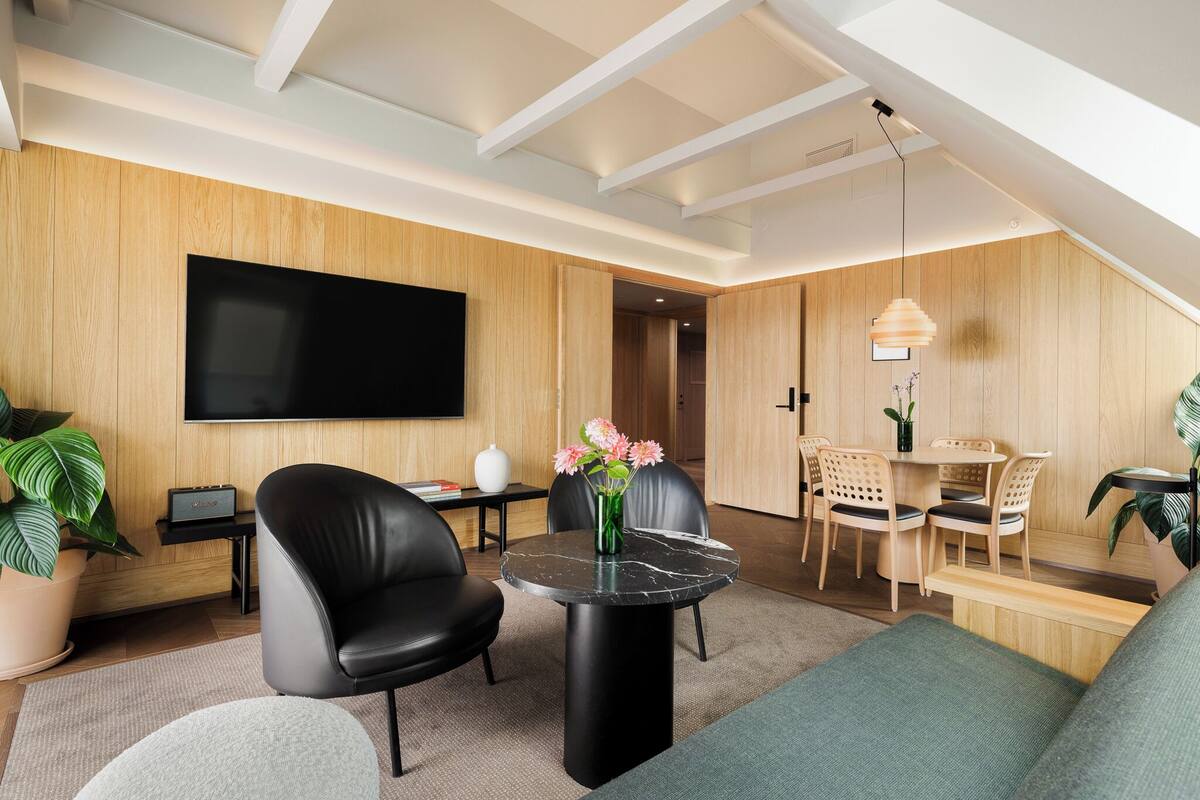 Grand suite, 1 kingsize bed | Hypoallergeen beddengoed, pillowtop-bedden, een minibar