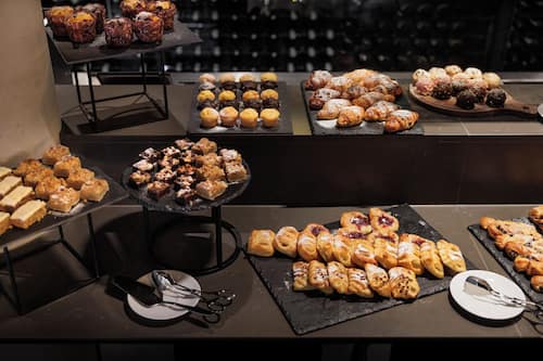 Ilmainen päivittäinen buffetaamiainen