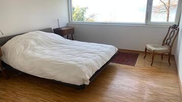 5 Schlafzimmer, Bügeleisen/Bügelbrett, WLAN, Bettwäsche