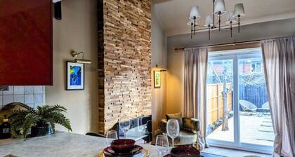 Unique house, stylish decor, with garden.