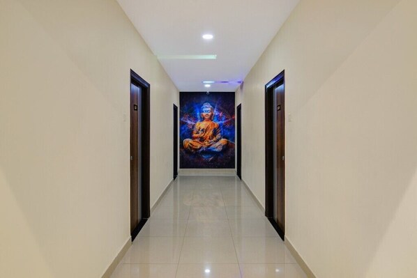 Interior entrance - iROOMZ J3 Group of Hotels (Hyderabad)