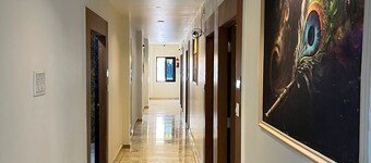 Best Elegence 飯店