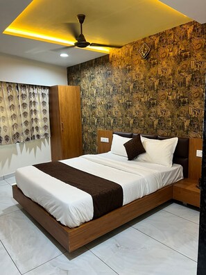 豪華客房, 1 張標準雙人床, 非吸煙房, 城市景觀 | 埃及棉床單、高級寢具、羽絨被、Select Comfort 床墊