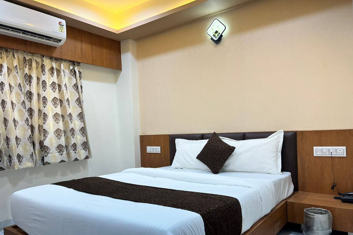Quarto luxo, 1 cama de casal, para não fumantes, vista para a cidade | Roupas de cama de algodão egípcio, roupas de cama premium