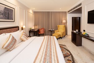 Ropa de cama de alta calidad y escritorio 