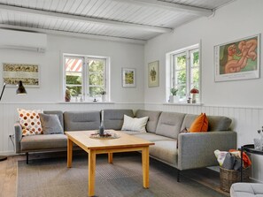 Tv och eldstad