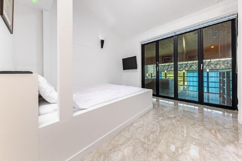 Hongcheon Rivervalley Poolvilla Spa Pens