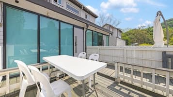 Basic Room, 2 Bedrooms (Della) | 1 bedroom, free WiFi