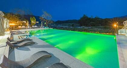 Hongcheon Rivervalley Poolvilla Spa Pens