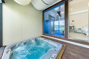 Basic Room, 1 Bedroom (Jade) | 1 bedroom, free WiFi - Hongcheon Rivervalley Poolvilla Spa Pens (Hongcheon)