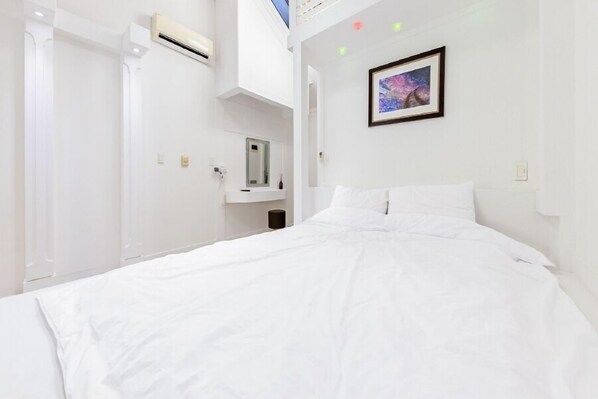 Basic Room, 2 Bedrooms (Amar)