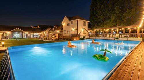 Gapyeong Dangdangi Pet Pension Green