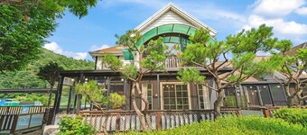 Gapyeong Dangdangi Pet Pension Green