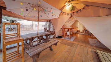 Basic Room, 1 Bedroom (Romantic(Ensuite /Fire Pit /No Pets)) | Exterior