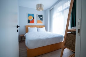 1 bedroom, Egyptian cotton sheets, premium bedding, memory foam beds - Bird Nest Suite (Istanbul)
