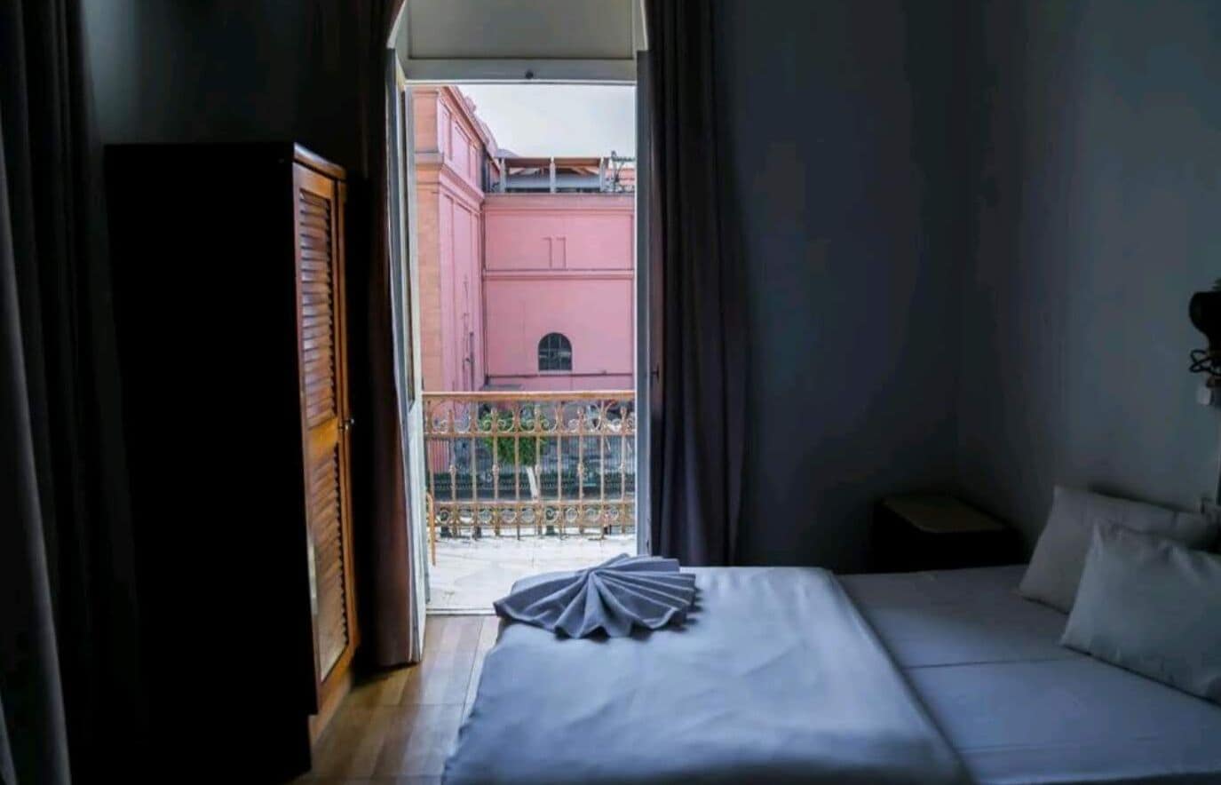 Habitación clásica con 2 camas individuales, vistas a la ciudad | Sistema de insonorización y wifi gratis