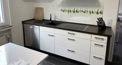 Schöne Ferienwohnung mit Terrasse und Garten in ruhiger Umgebung