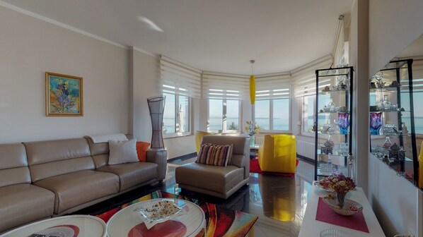 Superior Apartment | Living area