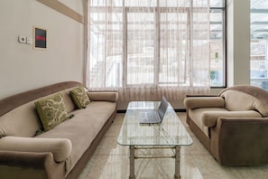 Quầy tiếp tân