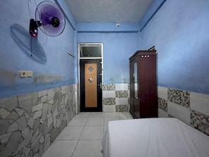 Double Room | Free WiFi, bed sheets