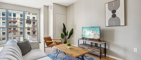 Televisión y oficina