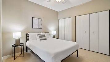 2 bedrooms, iron/ironing board, WiFi, bed sheets