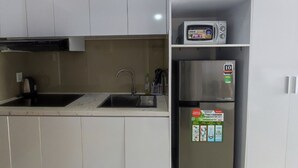 Gambar tidak terklasifikasi, 4 dari 6, tombol