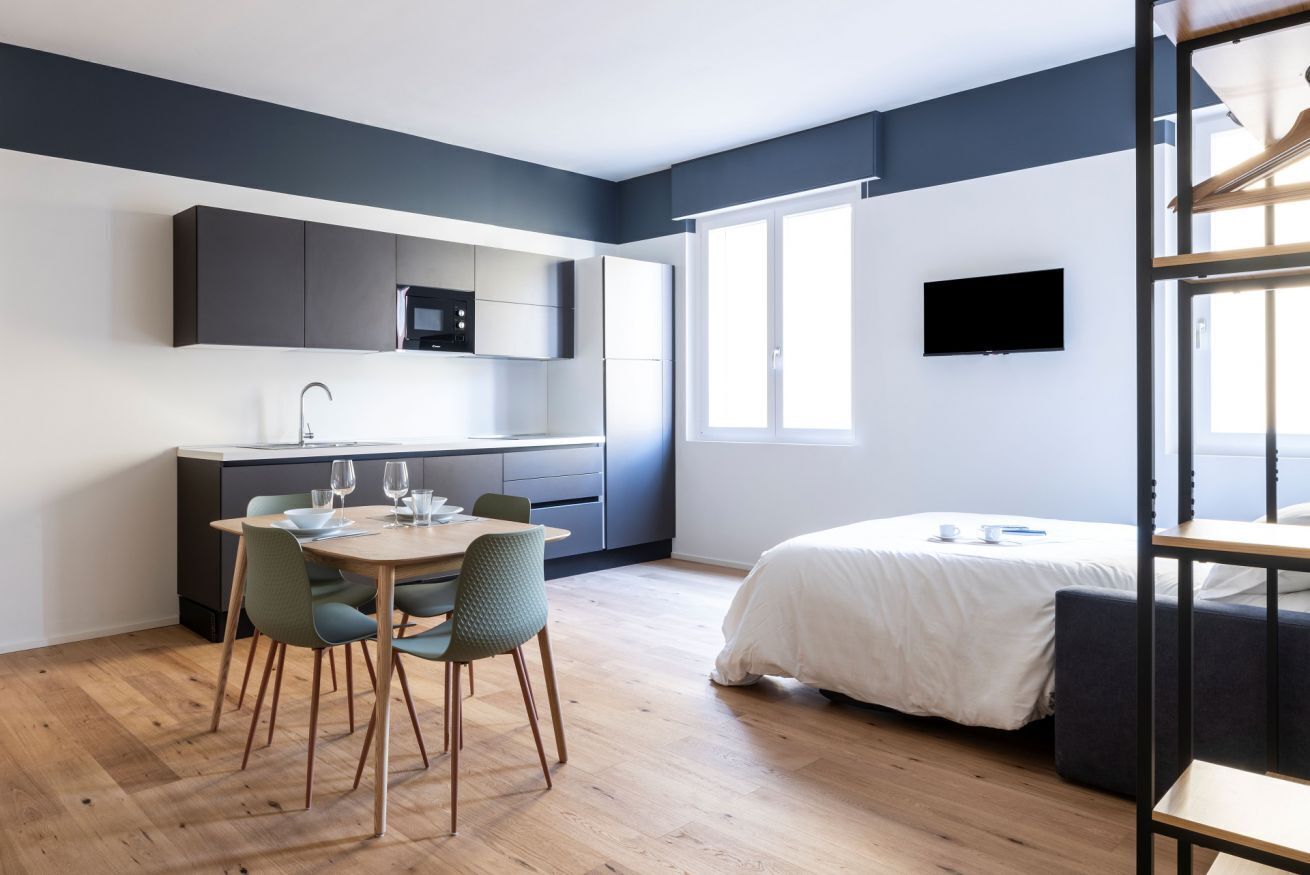 مكواة/لوح كي وواي فاي وملاءات أسرّة