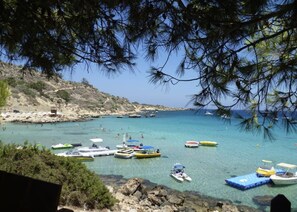 Beach - 2 bed - Sleeps 6 - Private Pool - 5 Min To Beach (Paralimni)