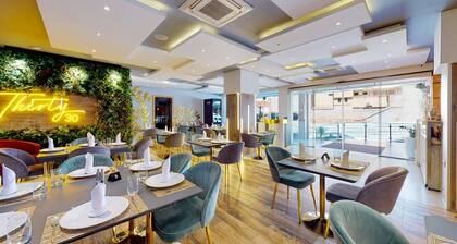 Kingdom Luxury Hotel