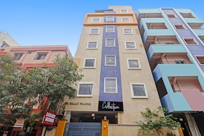 Exterior - Super Collection O Sri Vinayaka Luxury  (Hyderabad)