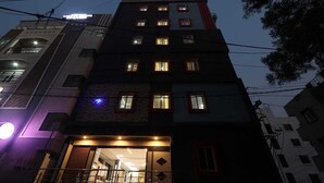 Unclassified image, 3 of 14, button - Townhouse 1344 Sri Balaji Luxury rooms (Hyderabad)