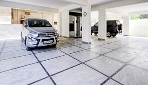 Parking - Collection O Hotel MG Elite (Hyderabad)