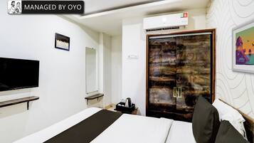 Classic Room | 1 bedroom, bed sheets