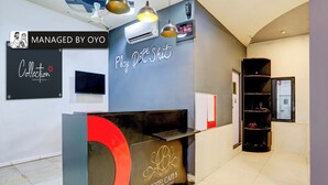 Reception - Collection O Cafe 8 (Nagpur)