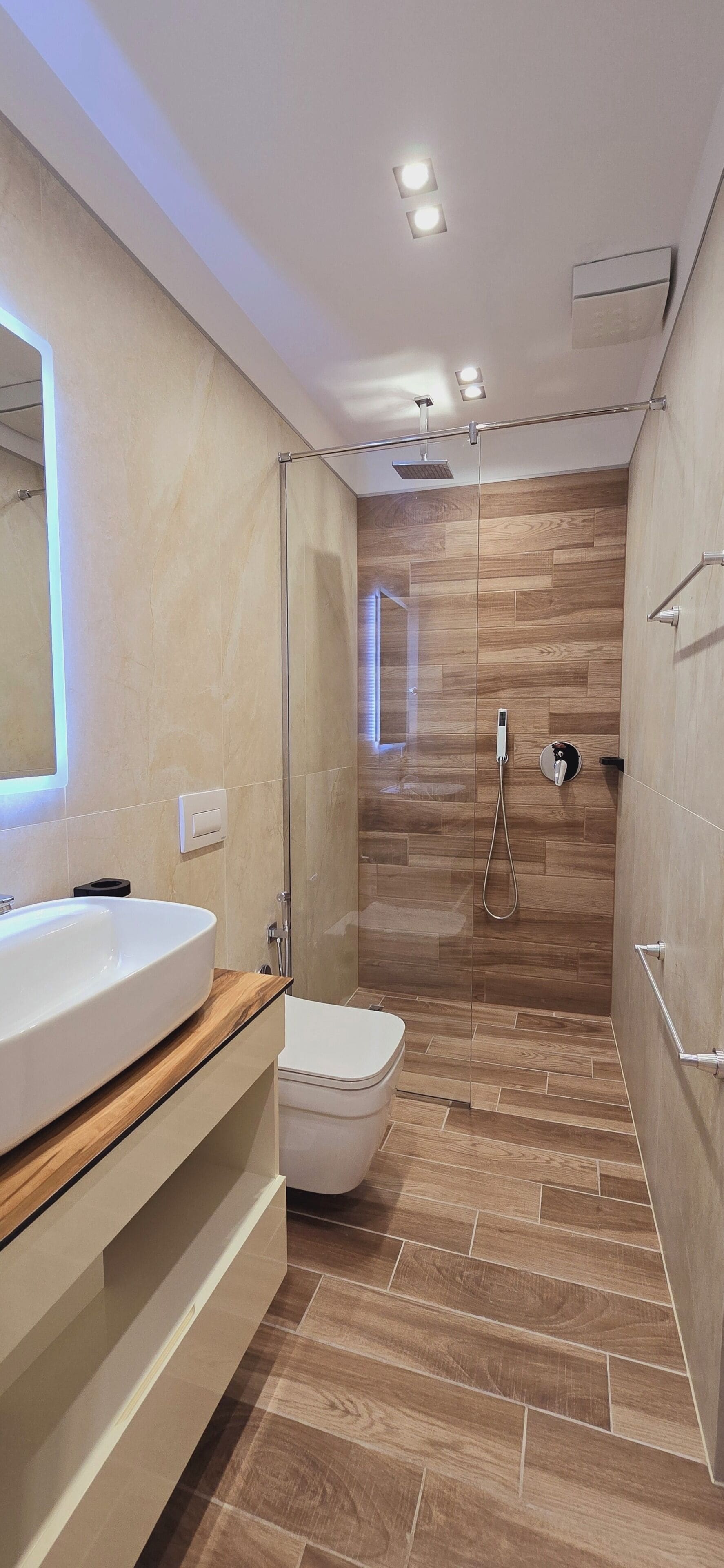 Apartment, Balcony | Bathroom