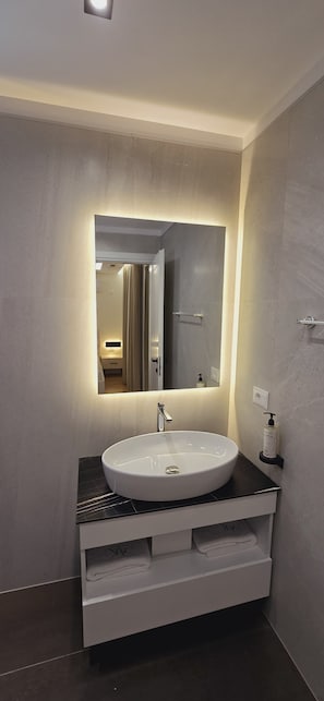 Bathroom - Arkle 2 Apartments  (Tirana)