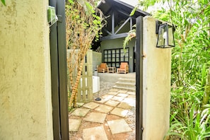 Garden Villa - The Henry Resort Boracay (Boracay Island)