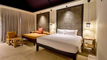 Lanai Villa | Minibar, in-room safe, individually decorated, individually furnished