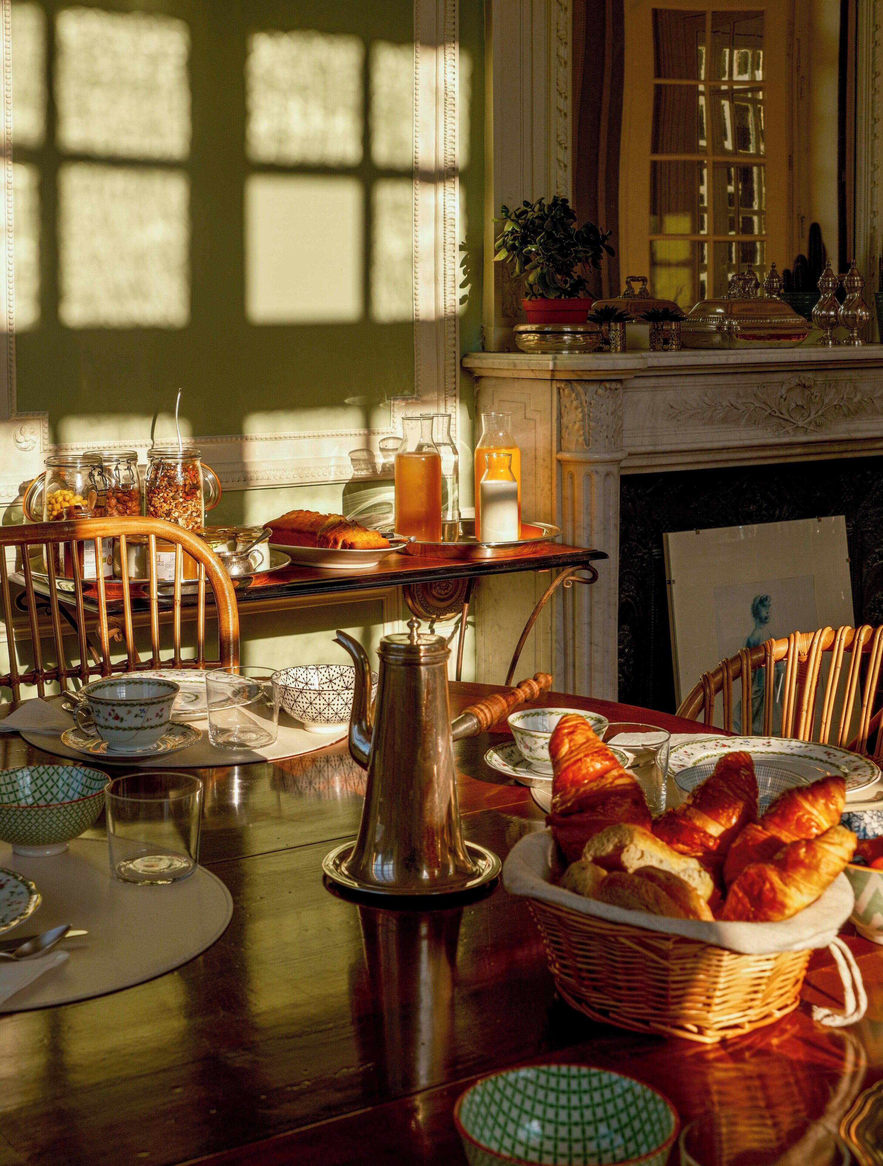 Free daily continental breakfast 