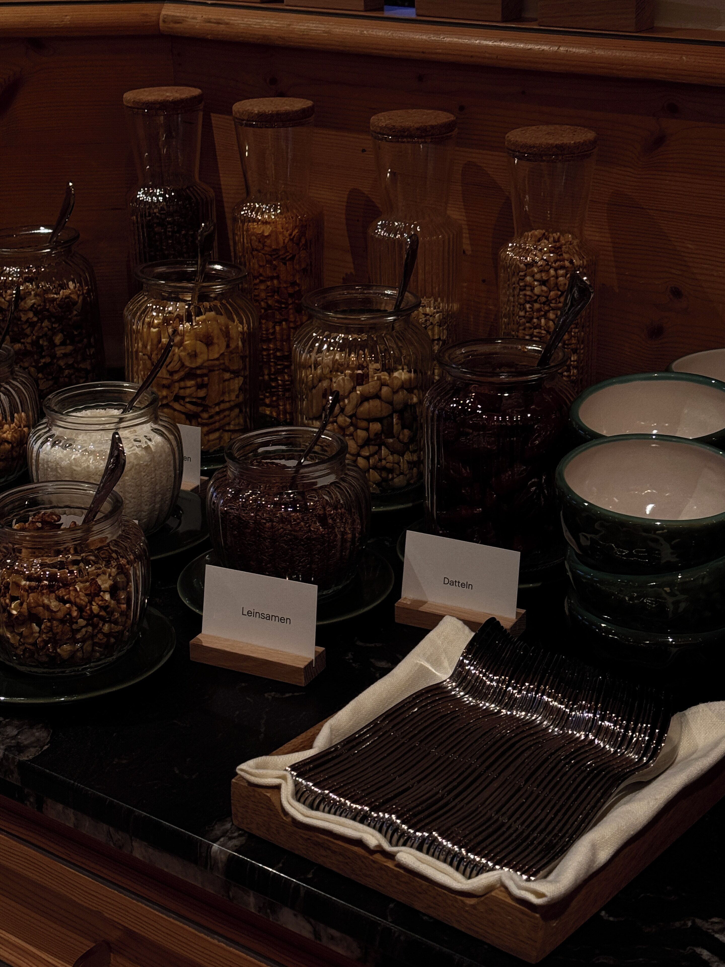 รวมอาหารเช้าแบบบุฟเฟ่ต์ ทุกวัน