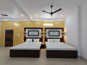 Habitación clásica con 1 cama doble o 2 individuales | Ropa de cama