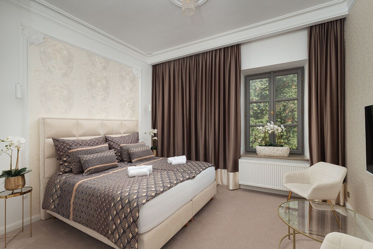 Double Room, Park View