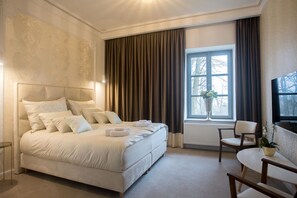 Ropa de cama de alta calidad, colchones Select Comfort, minibar