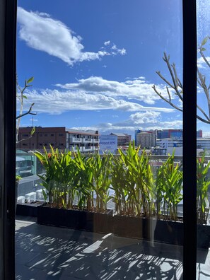 View from room - The Henry Hotel Roost Bacolod (Bacolod)