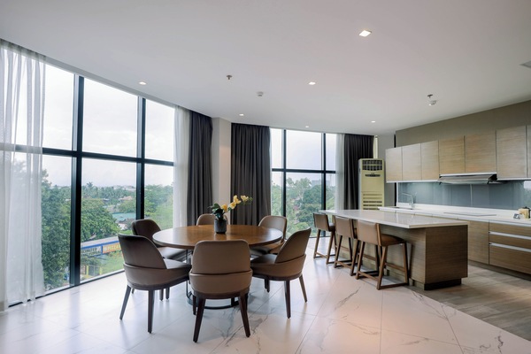 Masters Nest | In-room dining