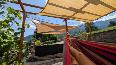 Spacious apartment with balcony and terrace. Rural location with great views!