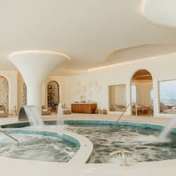 Couples treatment rooms, sauna, hot tub, steam room, hot stone massages