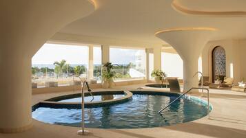 Parihoitohuone(ita), sauna, poreallas, höyrysauna, kuumakivihierontaa